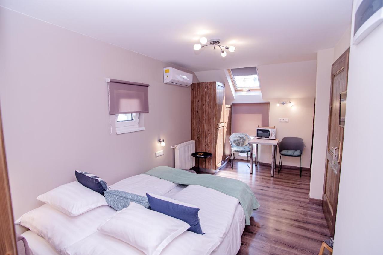 Harom A Kislany Panzio Hotel Heviz Exterior photo