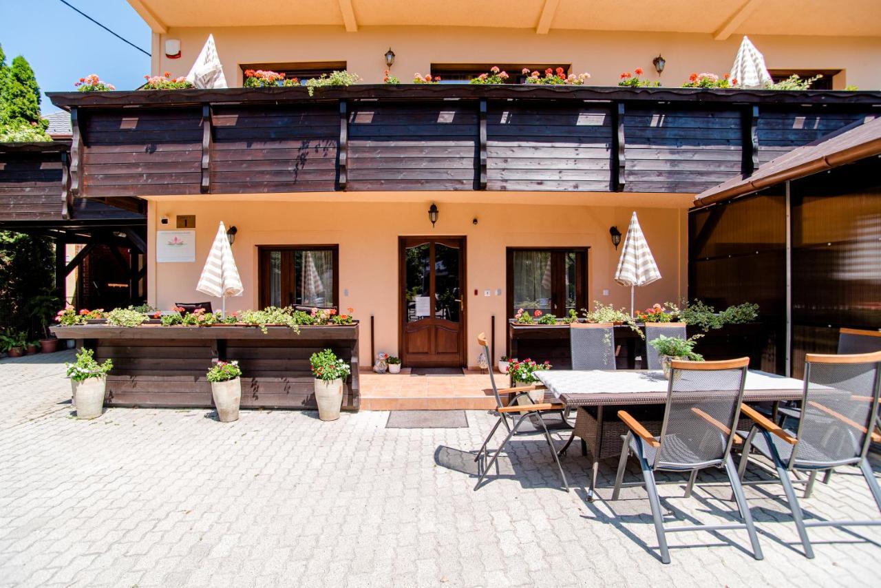 Harom A Kislany Panzio Hotel Heviz Exterior photo